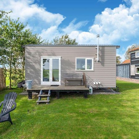 Holiday Home In Burgerbrug Near The Beach Exterior photo