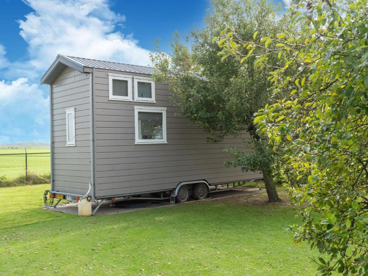 Holiday Home In Burgerbrug Near The Beach Exterior photo