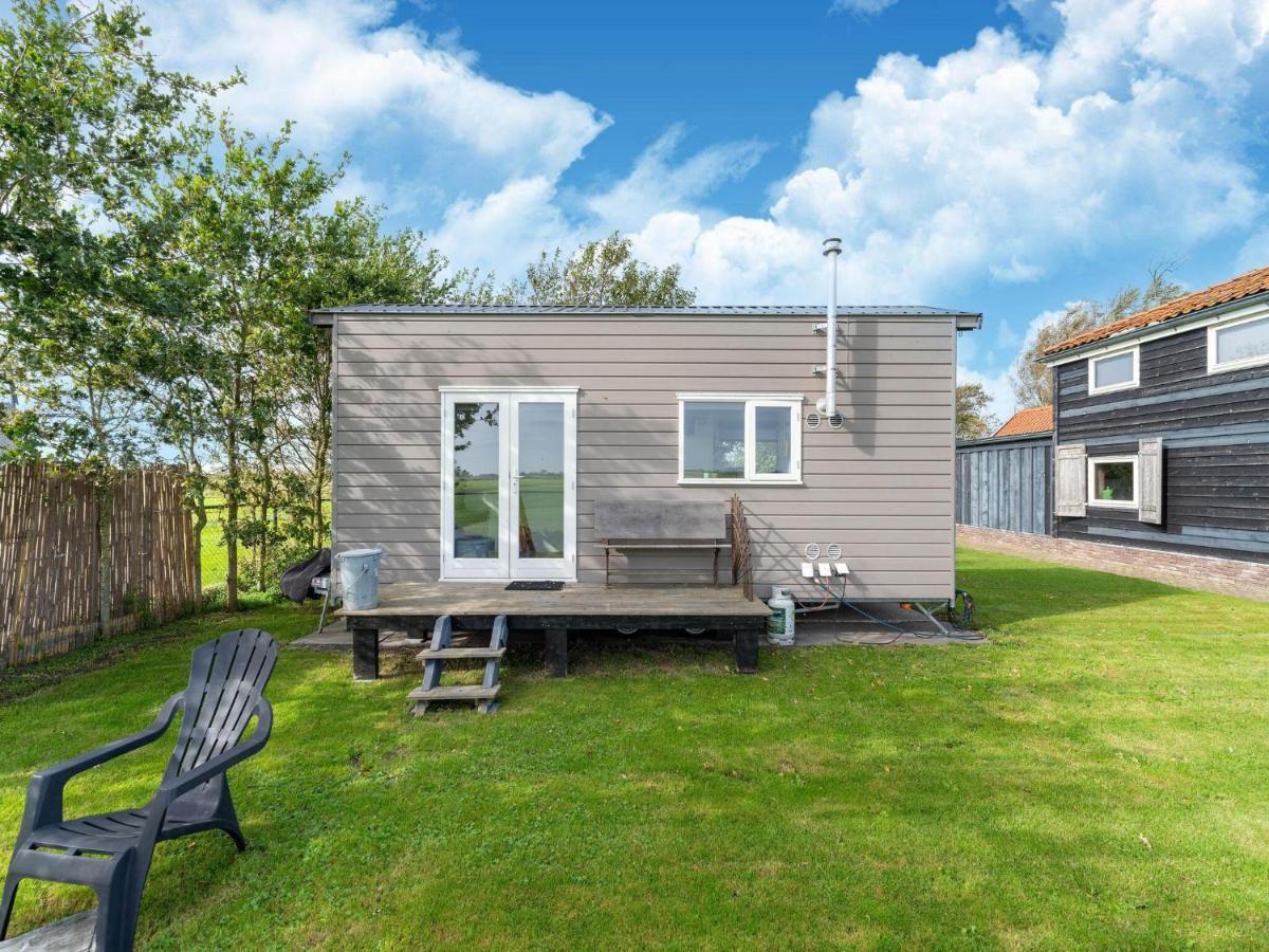 Holiday Home In Burgerbrug Near The Beach Exterior photo